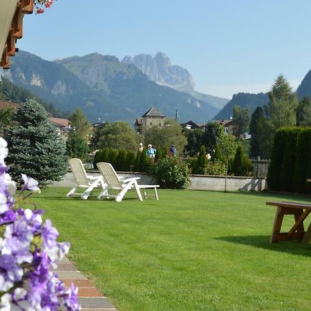 Anna Apartment Pozza di Fassa Exterior photo