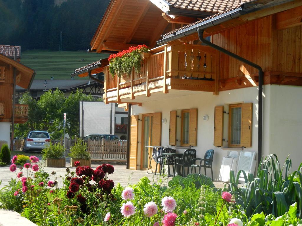 Anna Apartment Pozza di Fassa Exterior photo